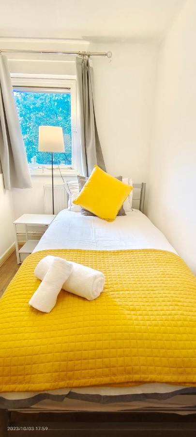فيلا Clapham Garden Near Battersea Park لندن المظهر الخارجي الصورة