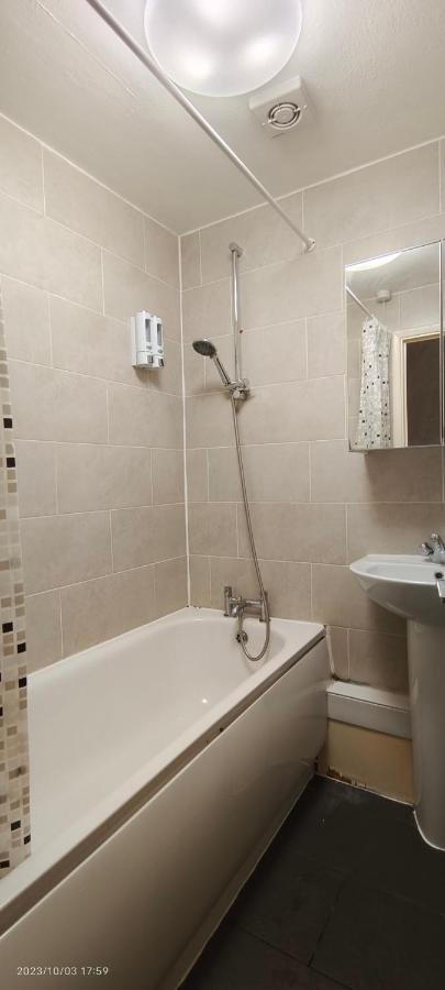 فيلا Clapham Garden Near Battersea Park لندن المظهر الخارجي الصورة