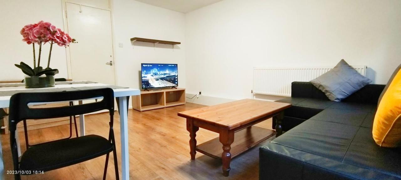 فيلا Clapham Garden Near Battersea Park لندن المظهر الخارجي الصورة
